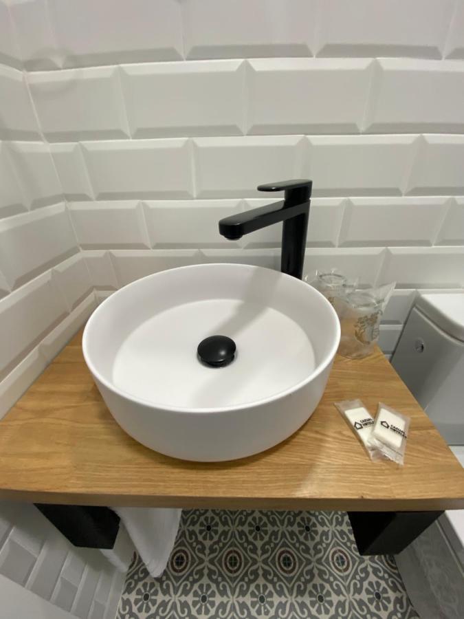 Single Room,1206187465:JPEG