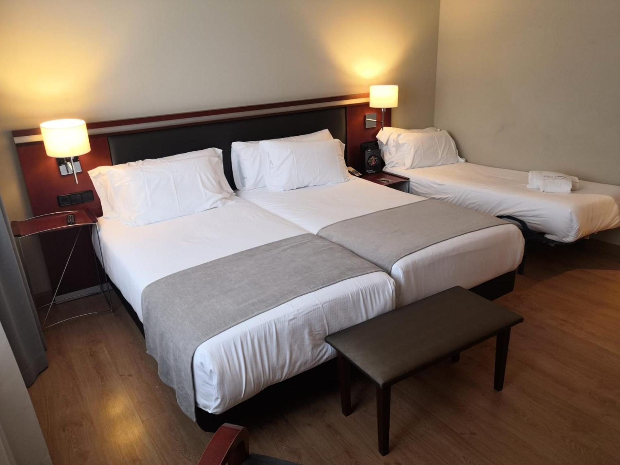 Triple Room,1709877927:JPEG