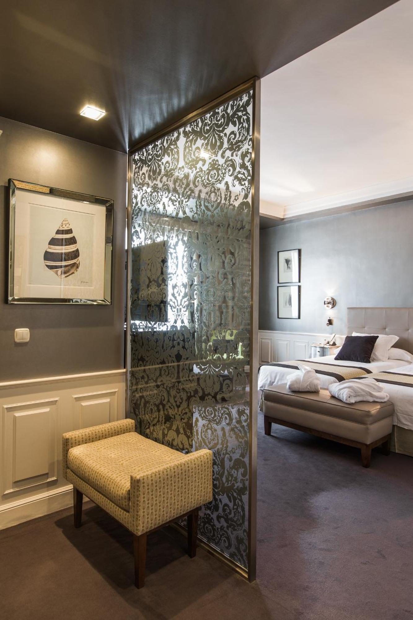 Superior Double or Twin Room,917933440:JPEG