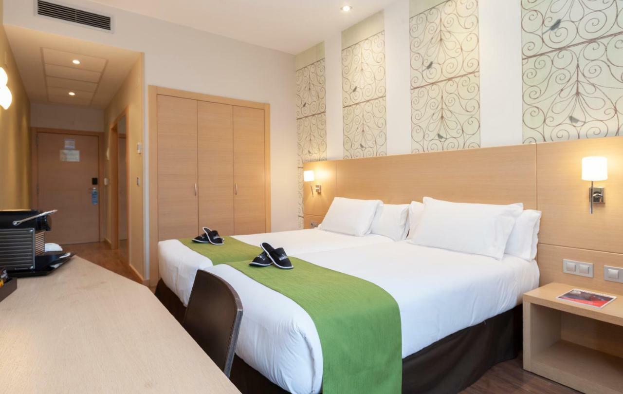 Double Room,807072069:JPEG